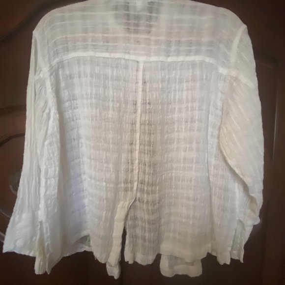 Chico's Gauze Linen LS Blouse - Picture 2 of 5